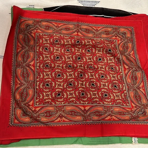 5 vintage bandannas / scarves - Picture 3 of 9